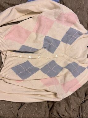 Brandy Melville Cream Argyle Button-Up Cardigan with Pink & Blue Diamonds